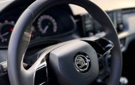 Skoda Rapid II, 2021 год, 1 050 000 рублей, 10 фотография