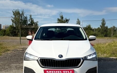 Skoda Rapid II, 2021 год, 1 050 000 рублей, 2 фотография