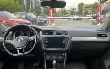 Volkswagen Tiguan II, 2018 год, 2 499 000 рублей, 11 фотография