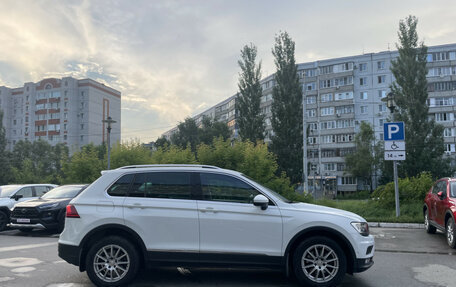 Volkswagen Tiguan II, 2018 год, 2 499 000 рублей, 4 фотография