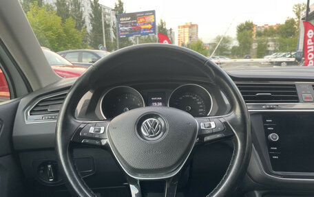 Volkswagen Tiguan II, 2018 год, 2 499 000 рублей, 14 фотография