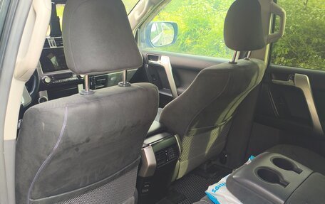 Toyota Land Cruiser Prado 150 рестайлинг 2, 2013 год, 3 100 000 рублей, 2 фотография