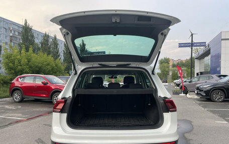 Volkswagen Tiguan II, 2018 год, 2 499 000 рублей, 18 фотография