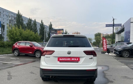 Volkswagen Tiguan II, 2018 год, 2 499 000 рублей, 6 фотография