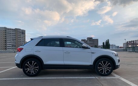 Volkswagen T-Roc I, 2021 год, 2 050 000 рублей, 24 фотография
