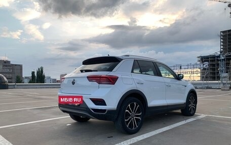 Volkswagen T-Roc I, 2021 год, 2 050 000 рублей, 23 фотография
