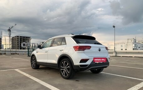 Volkswagen T-Roc I, 2021 год, 2 050 000 рублей, 21 фотография