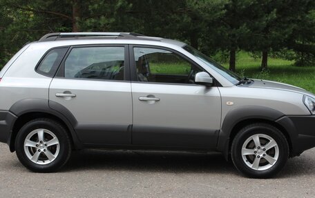 Hyundai Tucson III, 2009 год, 1 120 000 рублей, 22 фотография