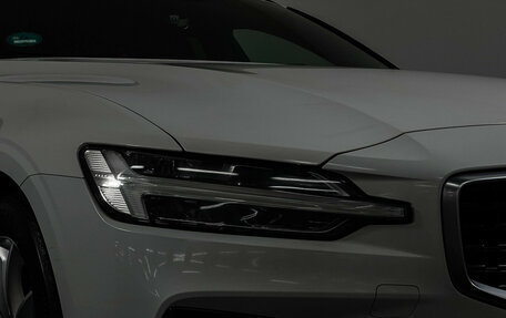 Volvo V60 II, 2018 год, 2 297 000 рублей, 21 фотография