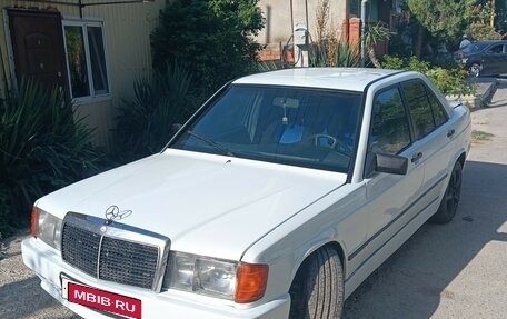 Mercedes-Benz 190 (W201), 1983 год, 350 000 рублей, 2 фотография