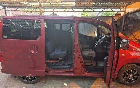 Nissan NV200, 2012 год, 1 550 000 рублей, 3 фотография