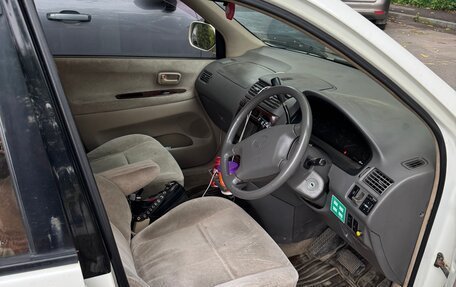 Toyota Ipsum II, 2000 год, 349 000 рублей, 5 фотография
