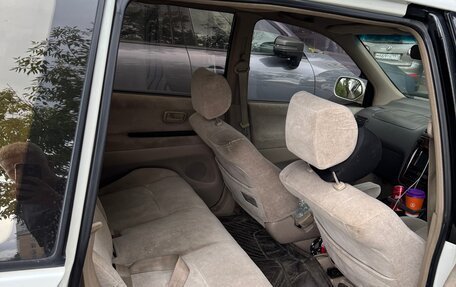Toyota Ipsum II, 2000 год, 349 000 рублей, 7 фотография