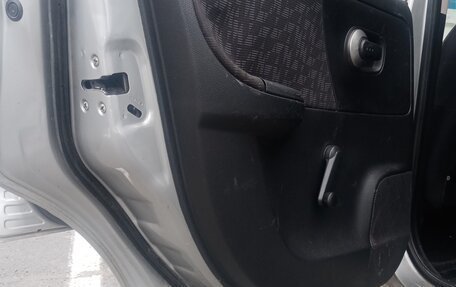 Nissan Note II рестайлинг, 2006 год, 290 000 рублей, 9 фотография