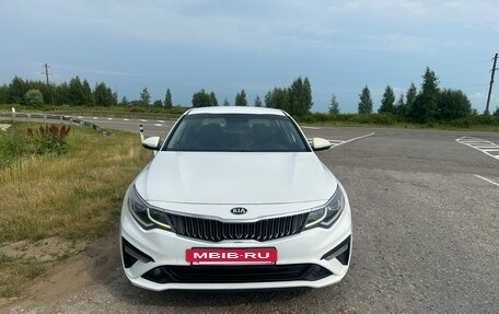 KIA Optima IV, 2018 год, 1 230 000 рублей, 2 фотография