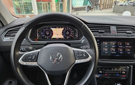 Volkswagen Tiguan II, 2021 год, 4 000 000 рублей, 5 фотография