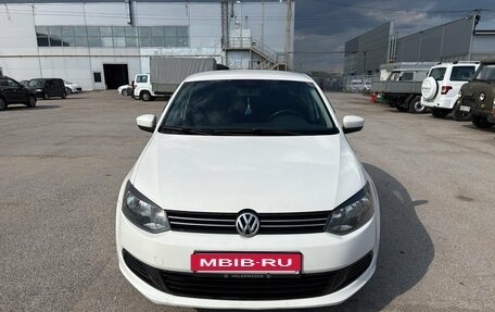 Volkswagen Polo VI (EU Market), 2013 год, 645 000 рублей, 3 фотография