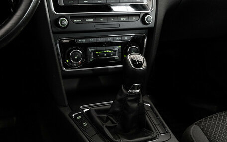 Skoda Superb III рестайлинг, 2014 год, 1 400 000 рублей, 13 фотография
