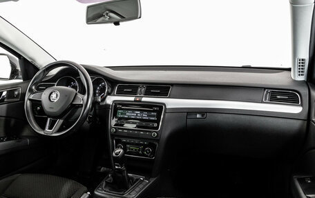 Skoda Superb III рестайлинг, 2014 год, 1 400 000 рублей, 10 фотография