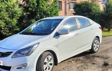 Hyundai Solaris II рестайлинг, 2014 год, 730 000 рублей, 1 фотография