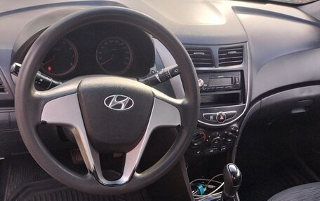 Hyundai Solaris II рестайлинг, 2014 год, 730 000 рублей, 5 фотография