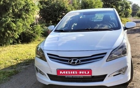 Hyundai Solaris II рестайлинг, 2014 год, 730 000 рублей, 2 фотография