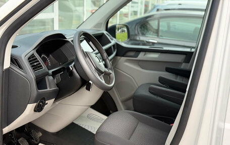 Volkswagen Caravelle T6 рестайлинг, 2018 год, 3 300 000 рублей, 6 фотография