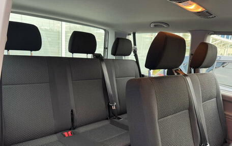 Volkswagen Caravelle T6 рестайлинг, 2018 год, 3 300 000 рублей, 16 фотография
