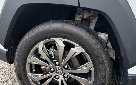 Toyota RAV4, 2025 год, 3 699 000 рублей, 2 фотография