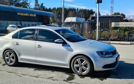 Volkswagen Jetta VI, 2011 год, 950 000 рублей, 8 фотография