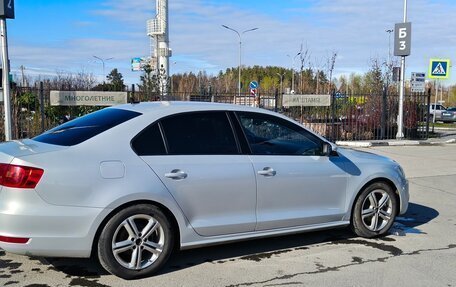 Volkswagen Jetta VI, 2011 год, 950 000 рублей, 7 фотография