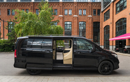 Mercedes-Benz V-Класс, 2022 год, 18 990 000 рублей, 3 фотография