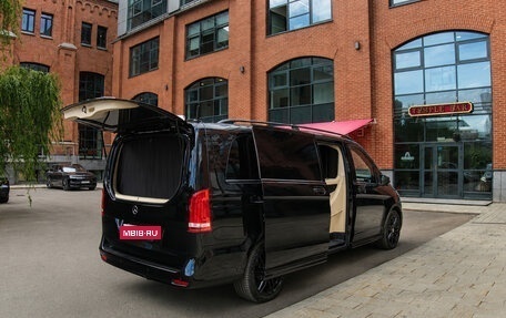 Mercedes-Benz V-Класс, 2022 год, 18 990 000 рублей, 4 фотография