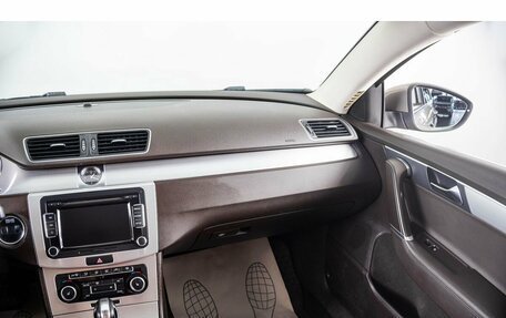 Volkswagen Passat B7, 2011 год, 959 000 рублей, 13 фотография