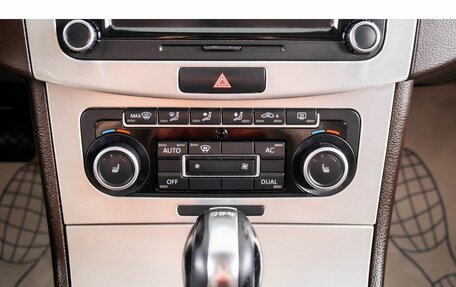 Volkswagen Passat B7, 2011 год, 959 000 рублей, 18 фотография