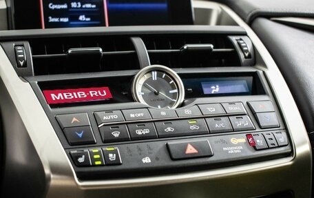 Lexus NX I, 2016 год, 3 155 000 рублей, 14 фотография