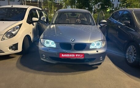 BMW 1 серия, 2007 год, 730 000 рублей, 1 фотография