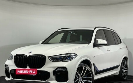 BMW X5, 2019 год, 5 997 000 рублей, 2 фотография