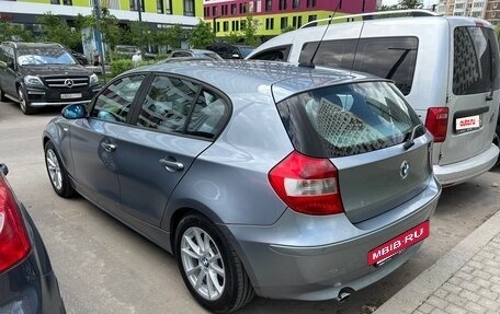 BMW 1 серия, 2007 год, 730 000 рублей, 2 фотография