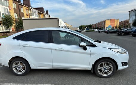 Ford Fiesta, 2015 год, 590 000 рублей, 5 фотография