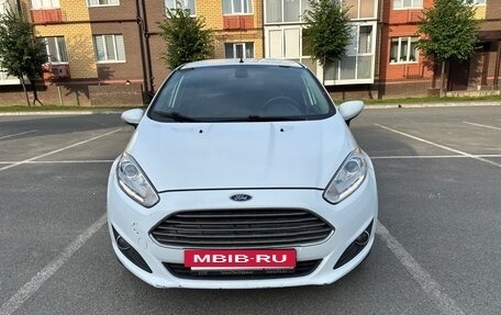 Ford Fiesta, 2015 год, 590 000 рублей, 2 фотография