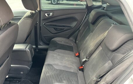 Ford Fiesta, 2015 год, 590 000 рублей, 16 фотография