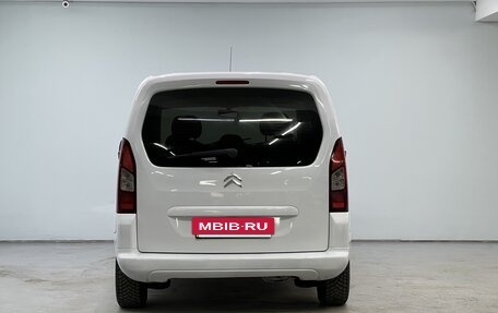 Citroen Berlingo II рестайлинг, 2013 год, 600 000 рублей, 24 фотография