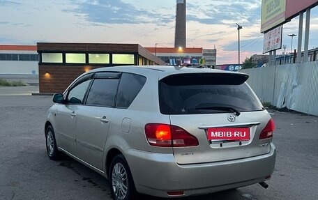 Toyota Ipsum II, 2002 год, 720 000 рублей, 6 фотография