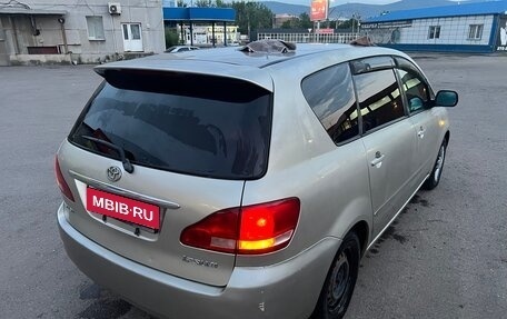 Toyota Ipsum II, 2002 год, 720 000 рублей, 4 фотография