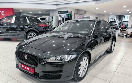 Jaguar XE I рестайлинг, 2017 год, 2 000 000 рублей, 1 фотография
