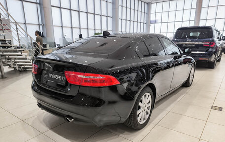 Jaguar XE I рестайлинг, 2017 год, 2 000 000 рублей, 6 фотография