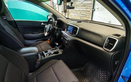 KIA Sportage IV рестайлинг, 2019 год, 2 400 000 рублей, 9 фотография