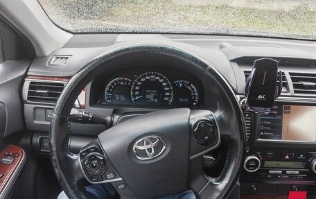 Toyota Camry, 2013 год, 1 600 000 рублей, 10 фотография