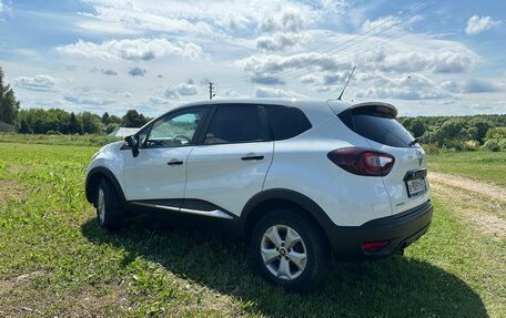 Renault Kaptur I рестайлинг, 2018 год, 1 420 000 рублей, 4 фотография